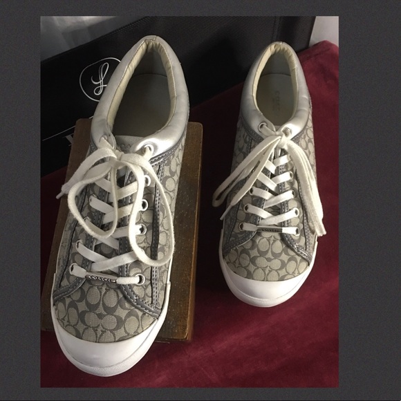 *Coach* Size US10B. Francesco women’s sneakers - Picture 2 of 11